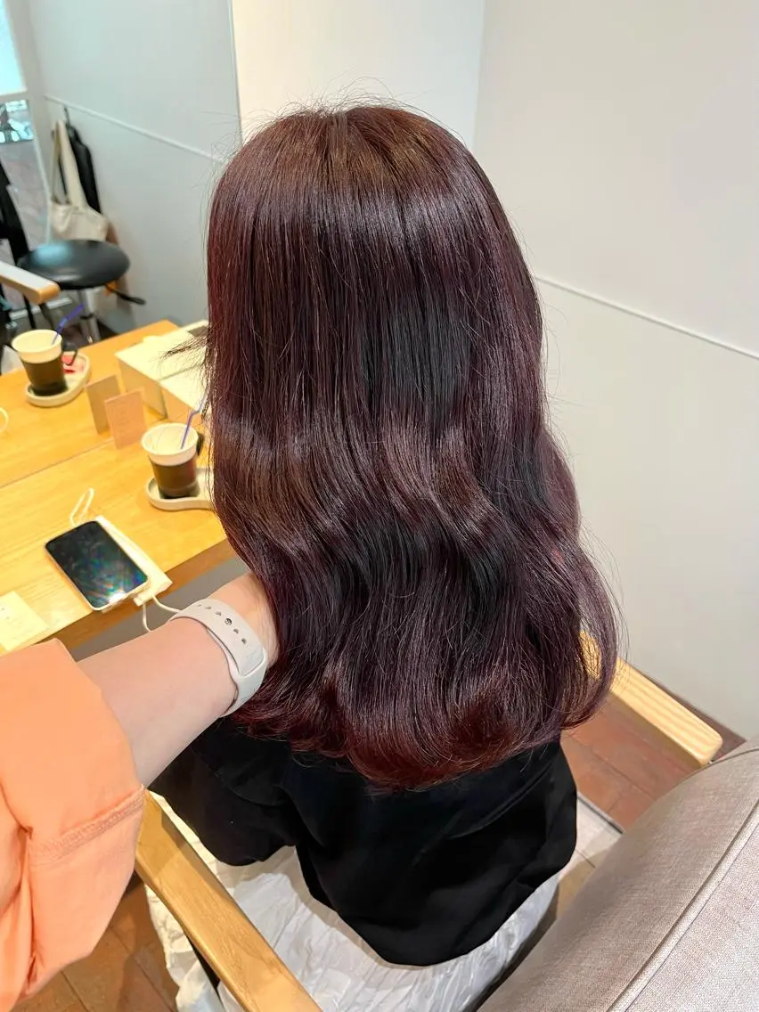 ミディアム カラー カット ヘアカラー トリートメント 片岡 由依のヘアスタイル