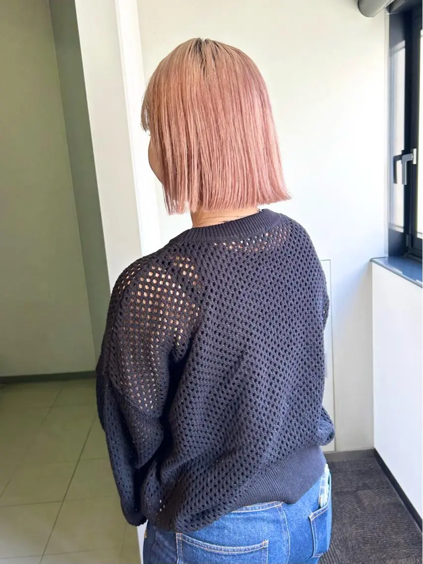 ショート カラー パーマ ヘアアレンジ デザインカラー/ボブ ブリーチカラー/ユリのヘアスタイル