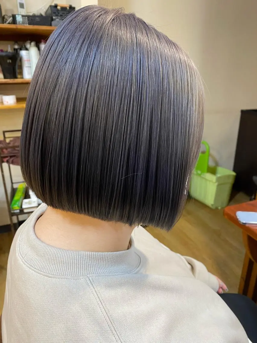 ショート カラー 女性目線でつくる ボブ縮毛矯正のヘアスタイル