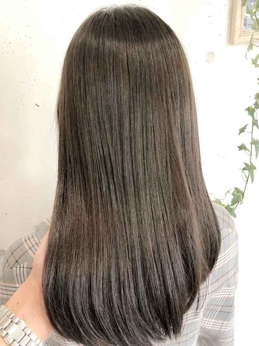 カラー イルミナカラー カット ヘアカラー トリートメント グレージュ/髪質改善 Yamato.hのヘアスタイル