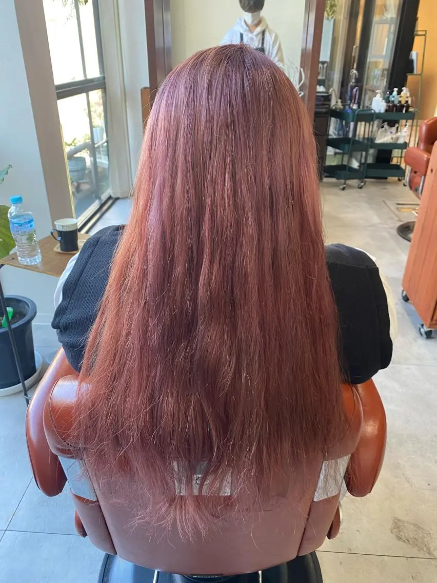 ロング ⭐️カラー特化⭐️ 安達佑紀のヘアスタイル