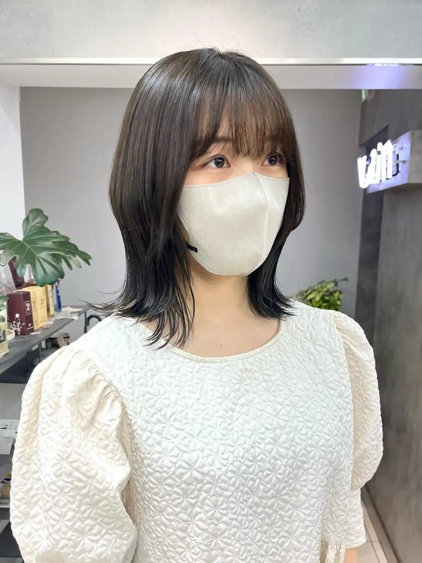 カラー ウルフ🦋顔まわり ❤︎ ͛めいのヘアスタイル