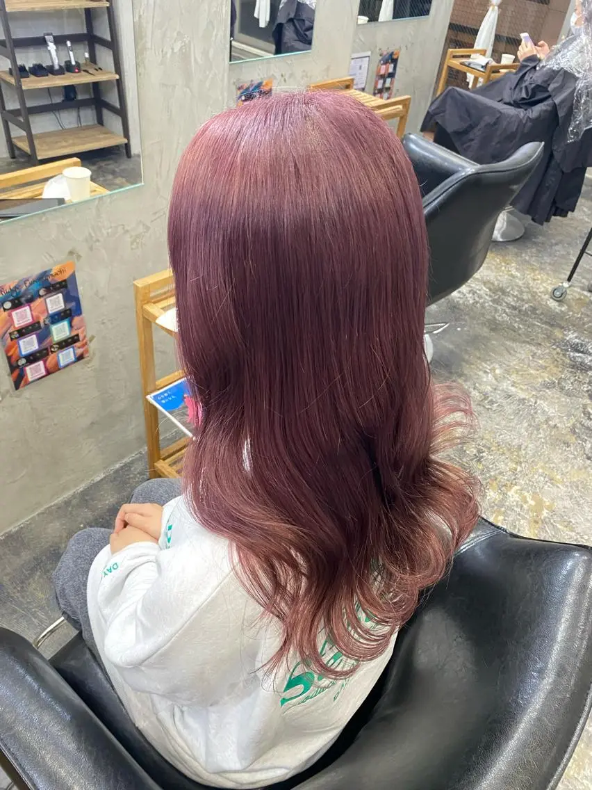 ロング カラー 佐伯 鼓乃美のヘアスタイル
