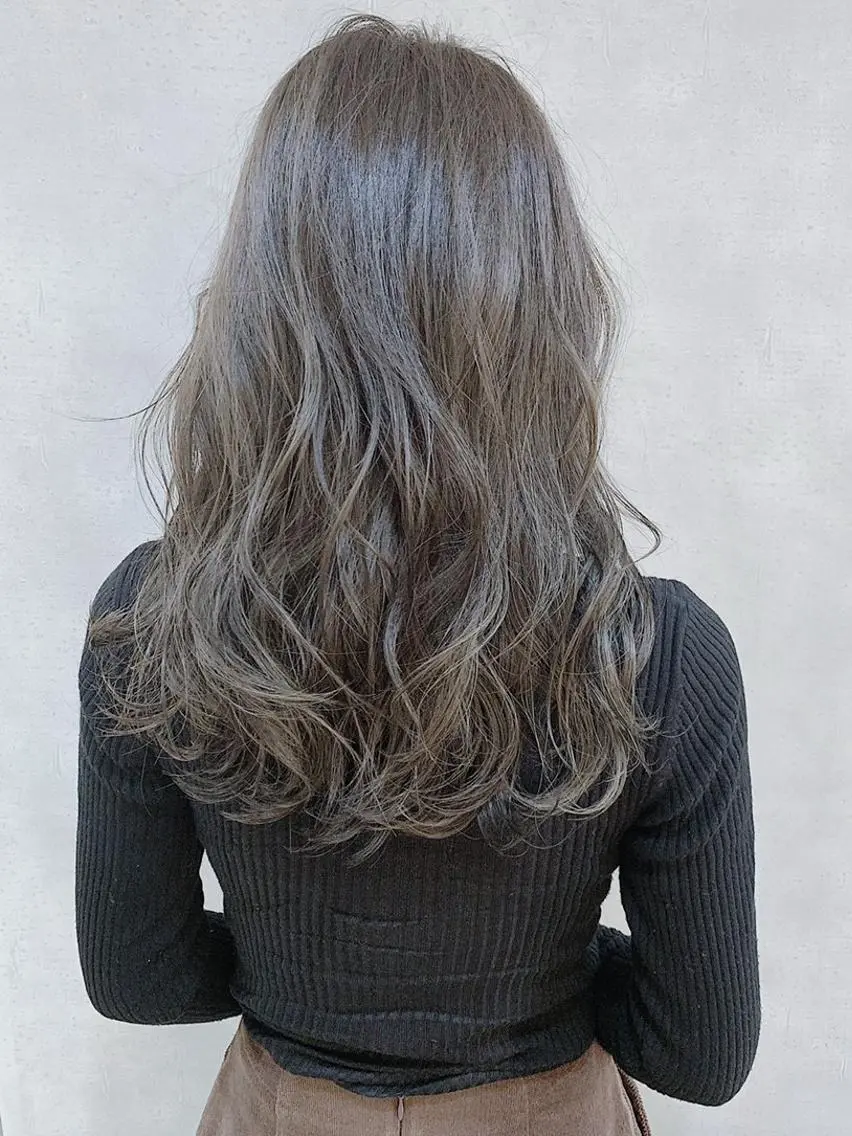 セミロング カラー アディクシーカラー ブリーチ ケアブリーチ ダブルカラー ハイライトカラー MOU namba ムウナンバのヘアスタイル