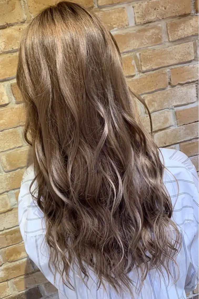 ロング カラー ベージュカラー 💜Rebre** Mayu💜のヘアスタイル