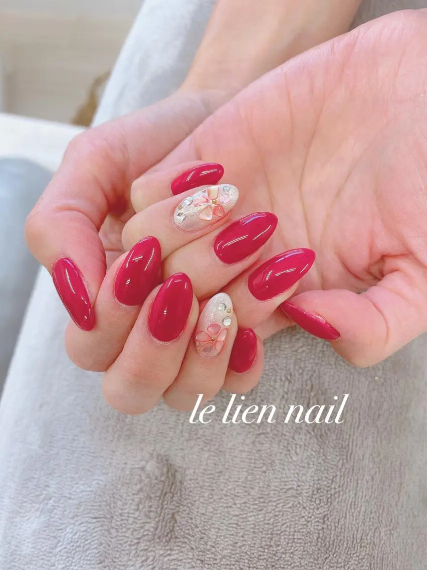 ネイル アートネイル キラキラネイル ワンカラーネイル le lien nailのネイルデザイン
