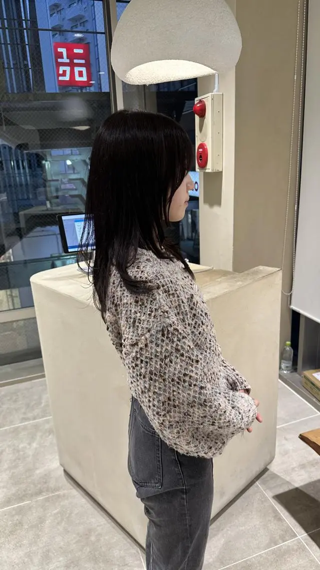 ロング カラー 透明感カラー 顔まわりレイヤー 韓国風ヘア レイヤーカット ロング カット ヘアカラー トリートメント 要プライベートサロン vert🌿マルイ裏のヘアスタイル