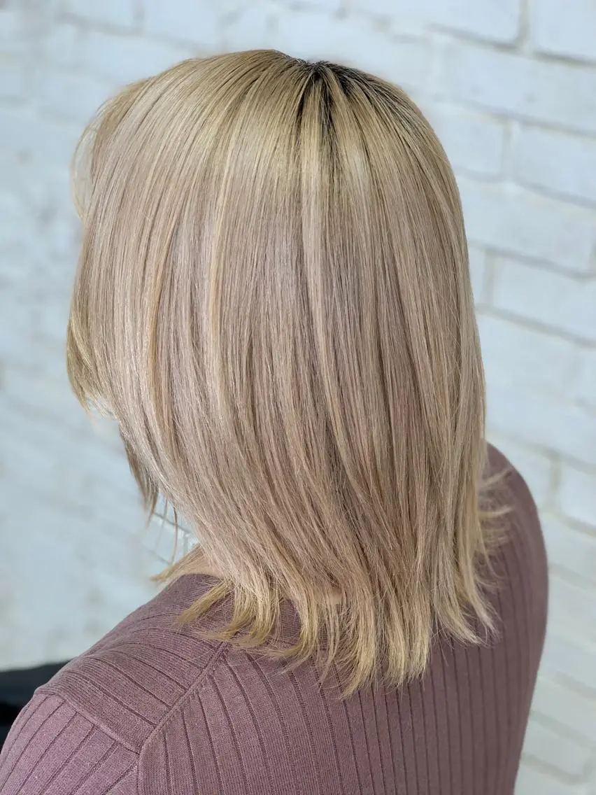 ミディアム ヘアカラー トリートメント LUXBE LUCEのヘアスタイル