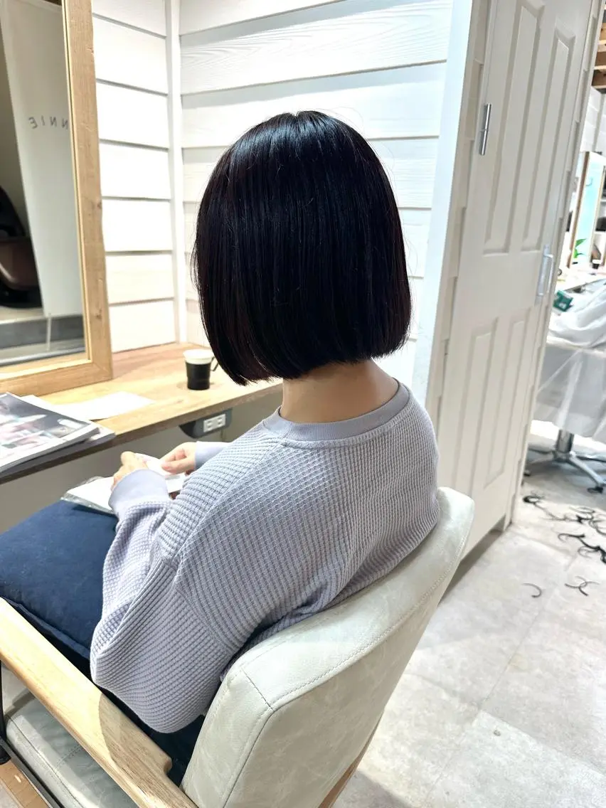 ショート カラー パープルカラー ボブ Annie 吉田 裕美のヘアスタイル