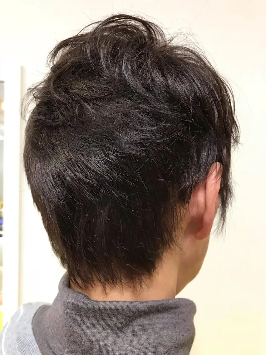 ショート カラー 横田 尚登のヘアスタイル