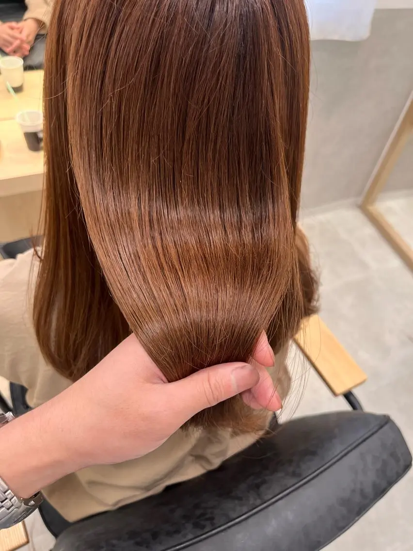 セミロング カラー カット ヘアカラー トリートメント 天野 涼のヘアスタイル