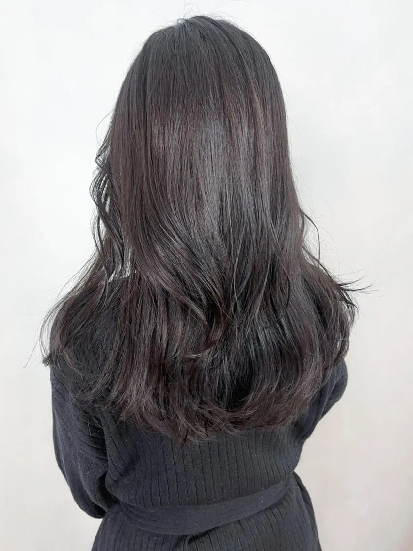セミロング カラー ダークグレー ダークグレージュ グレージュ カット ヘアカラー トリートメント ITbyALBUM 八王子店のヘアスタイル