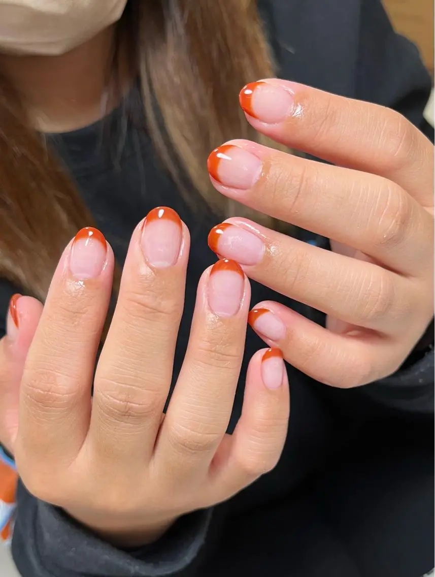 ネイル フレンチネイル ジェルネイル キラキラネイル 韓国ネイル パラジェル nails' it...のネイルデザイン