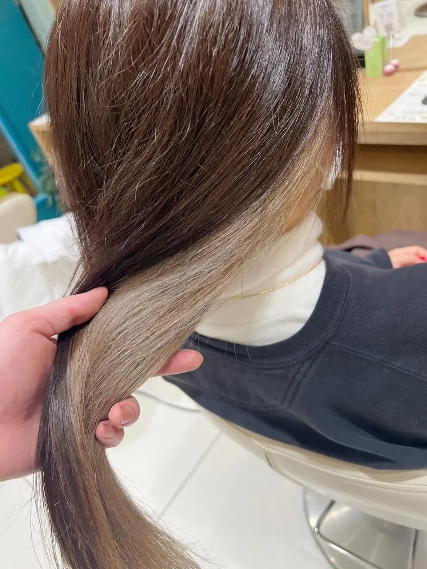 ミディアム カラー ベージュカラー ミルクティーベージュ 佐伯蓮 🫧学割メニューありのヘアスタイル