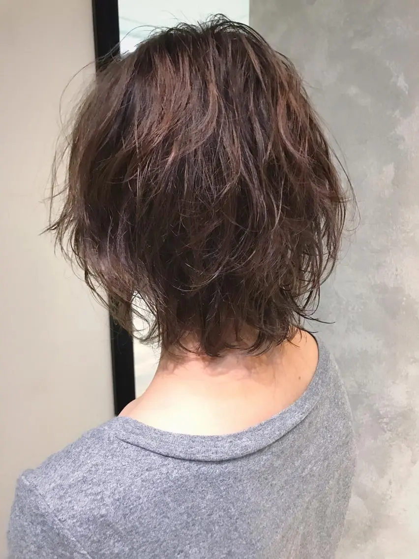 ショート カラー パーマ ベージュカラー ラベンダーカラー 松村 崇弘のヘアスタイル