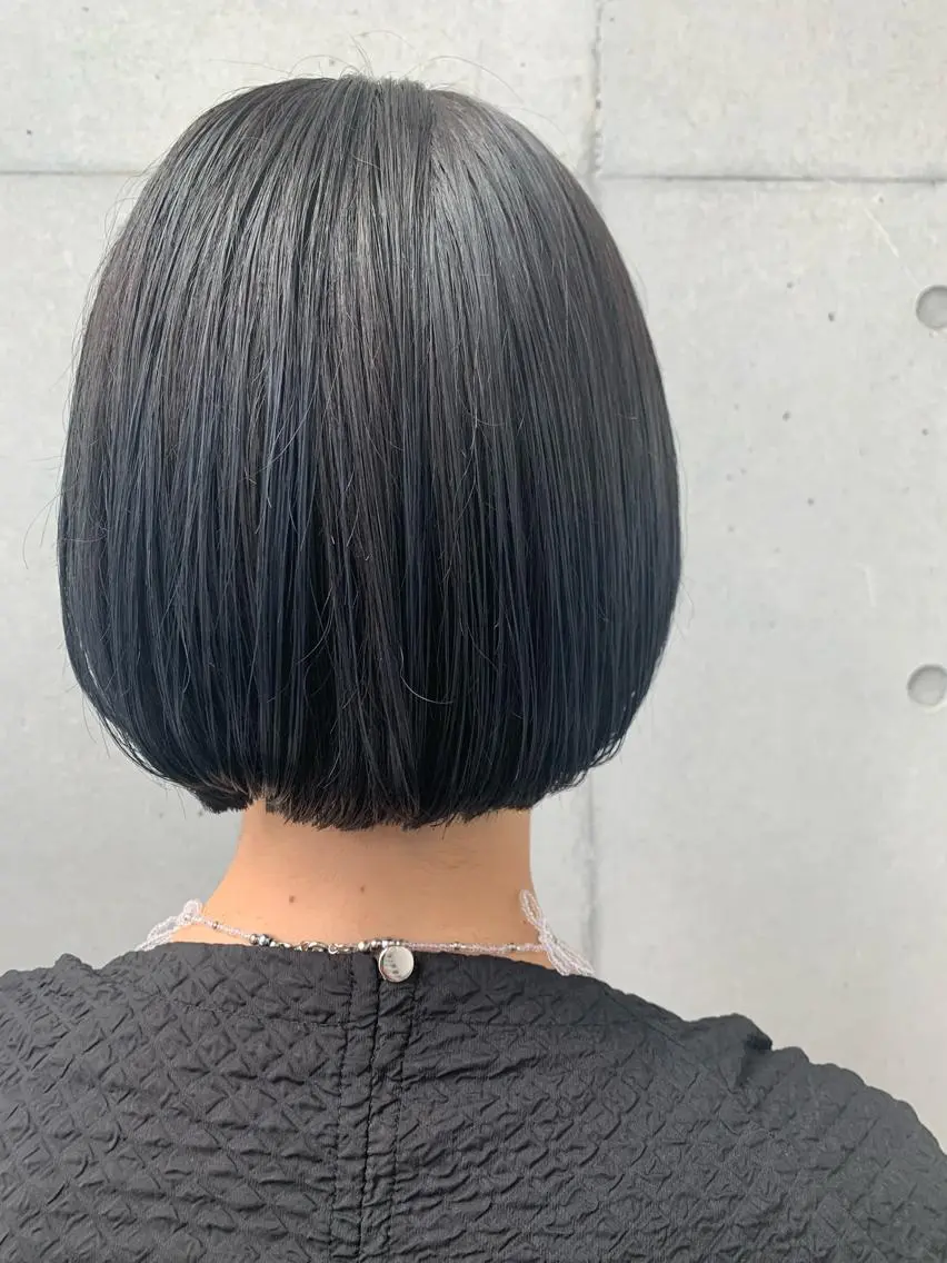 ショート カット ブリーチなしWカラー /地毛風/小林凪沙のヘアスタイル