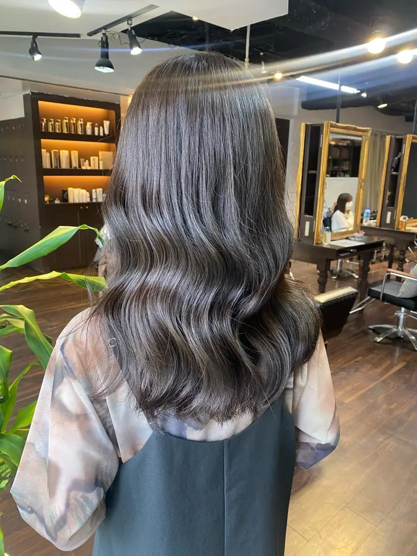 セミロング カラー ヘアアレンジ グレージュ ヨシンモリ 韓国風ヘア レイヤーカット カット ヘアカラー トリートメント レイヤーカット×髪質 改善🇰🇷シオリのヘアスタイル