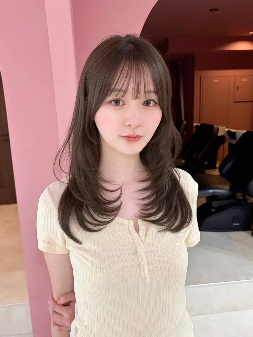 ロング カラー ベージュカラー ブリーチ ブルーカラー ブルージュ 透明感カラー カット ヘアカラー トリートメント クロスパーマ/前髪 縮毛 木串楽人のヘアスタイル