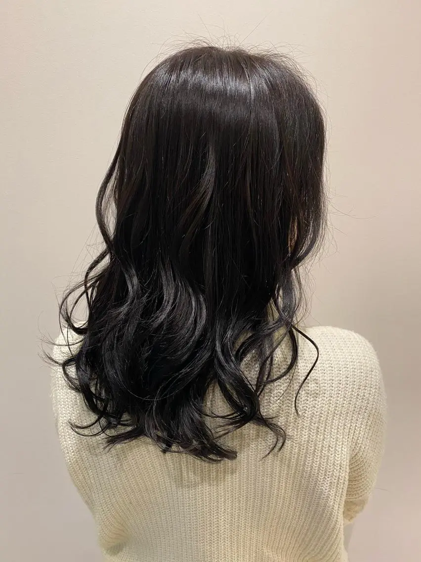 セミロング カラー 黒髪 ブルーカラー ブルーブラック 艶髪🌿美髪 大塚礼乃【西荻窪】のヘアスタイル