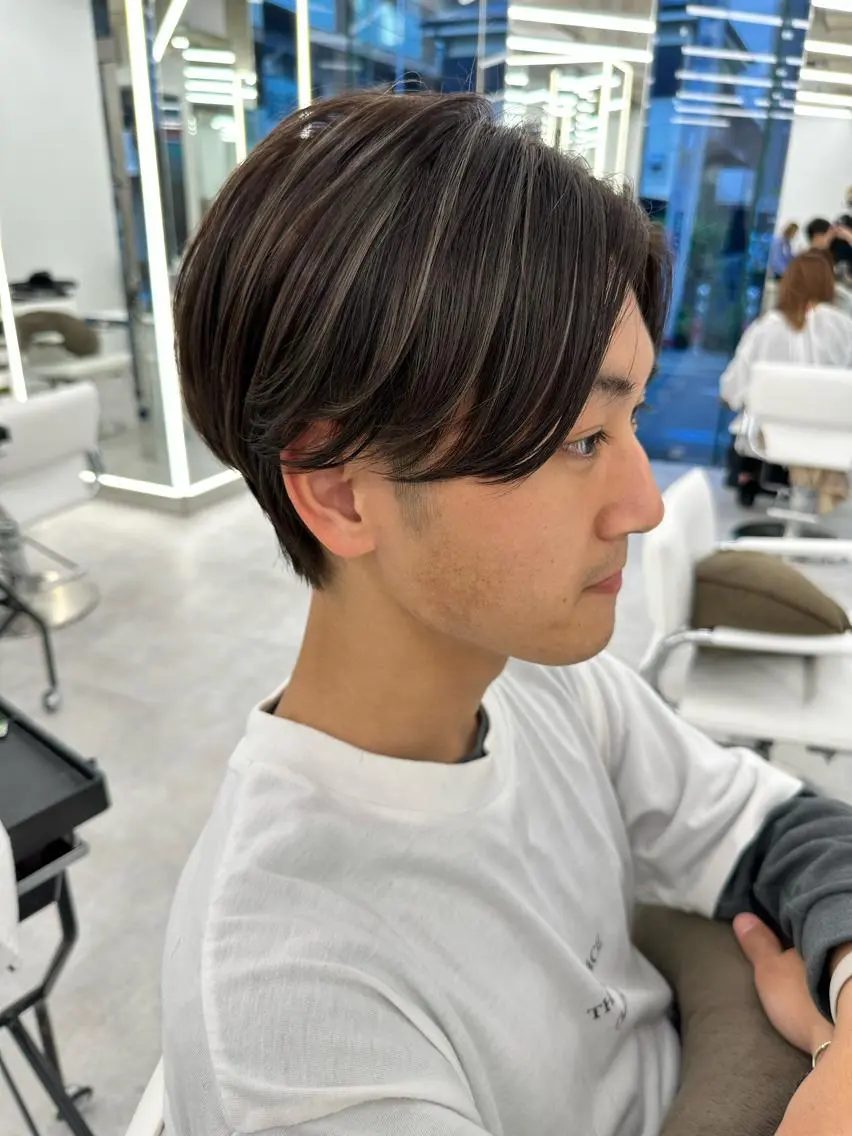 ショート カラー メンズ メンズブリーチ メンズハイライト ブリーチ ケアブリーチ ハイライトカラー カット ヘアカラー トリートメント ブリーチ指名No.1 Daikiのヘアスタイル