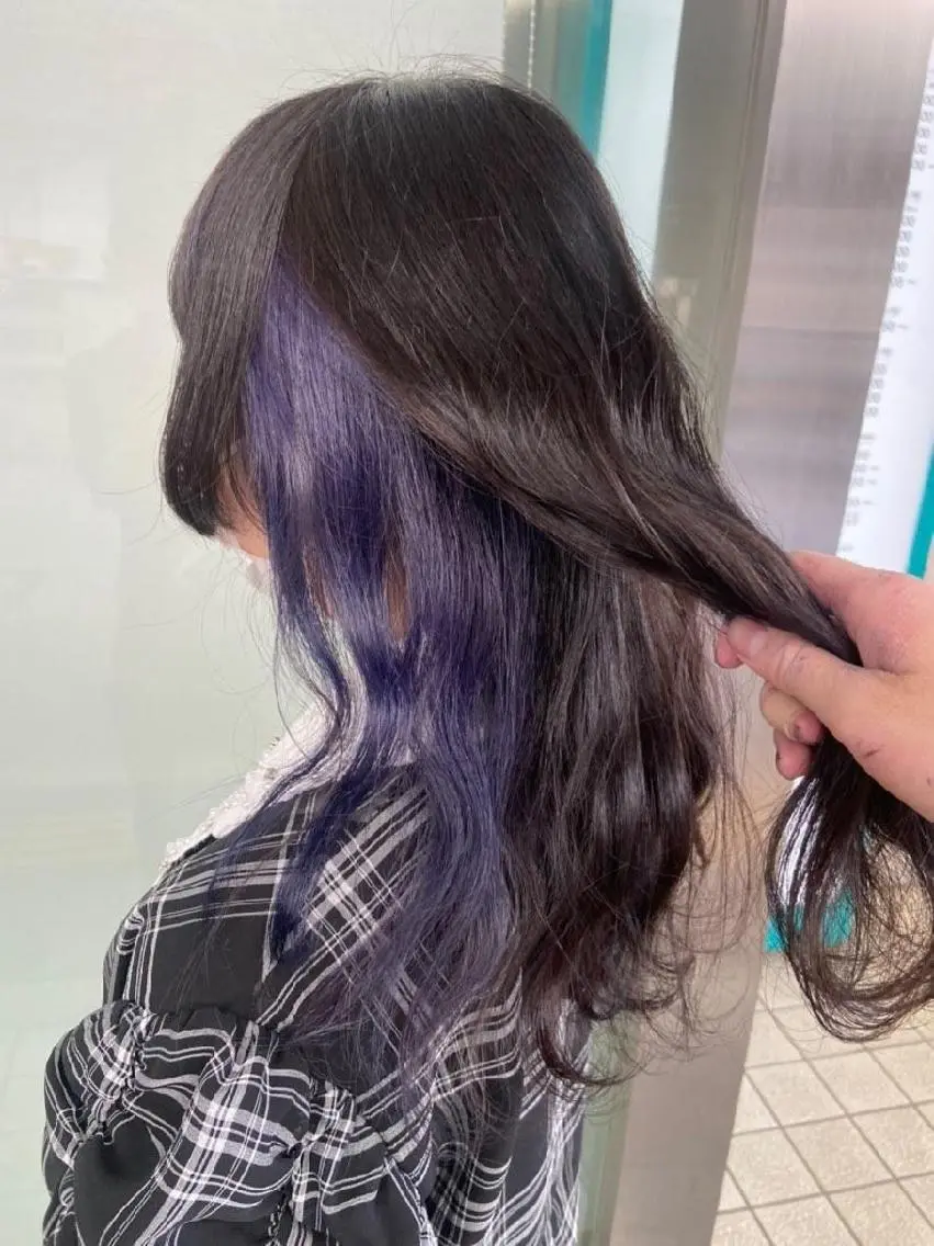 セミロング カラー ブリーチ ブルーカラー ブルーラベンダー ケアブリーチ インナーカラー あらげ 🌈推しカラー🌈ᵕのヘアスタイル