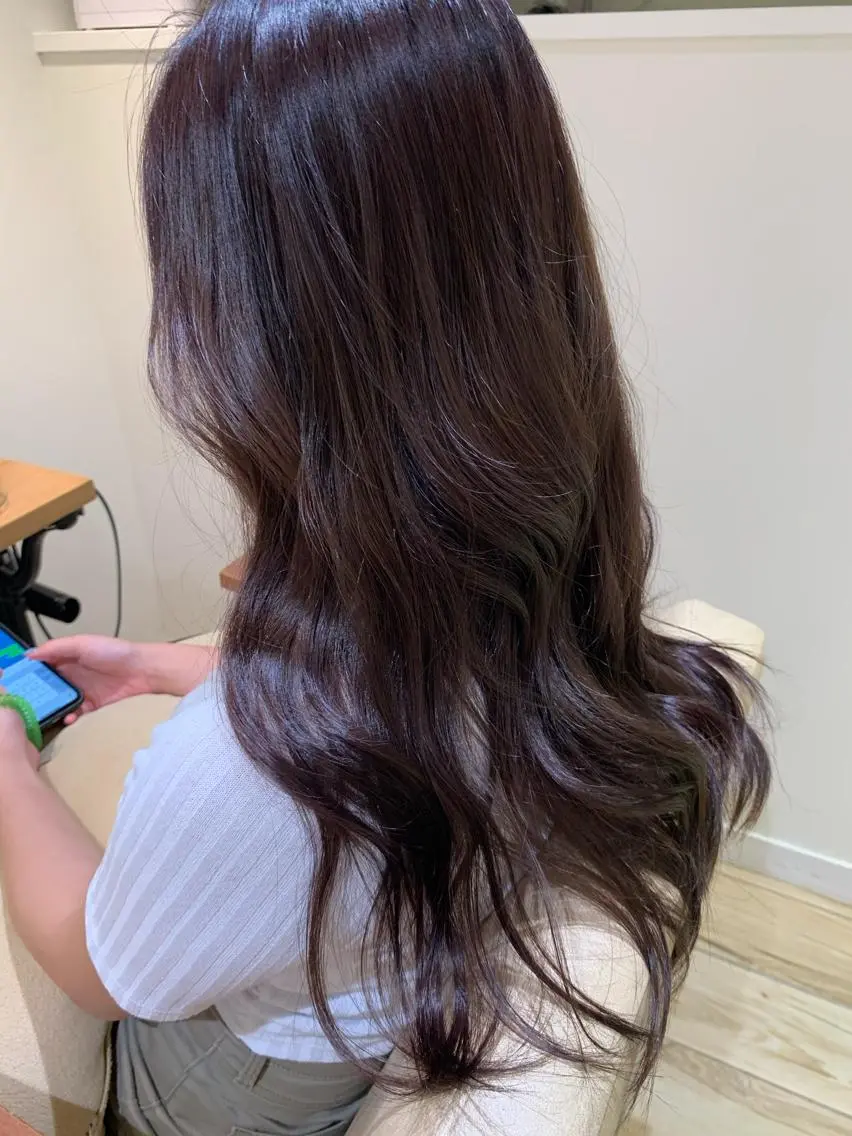 ロング ヘアカラー ウスイ ハルカのヘアスタイル