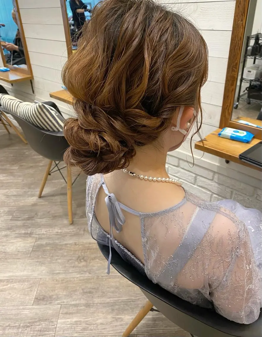 セミロング ヘアアレンジ 結婚式・ブライダル 🌟アレンジが似合う カラー🌟Rumiのヘアスタイル