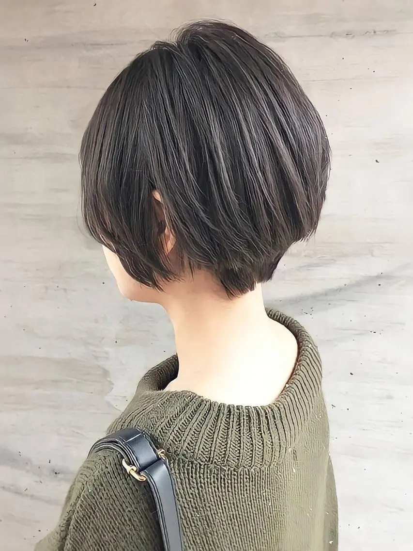 ショート ボブレイヤー ボブ レイヤーカット 似合わせカット ショートヘア カット ヘアカラー トリートメント ショートヘア⭐️ 和田 洋のヘアスタイル
