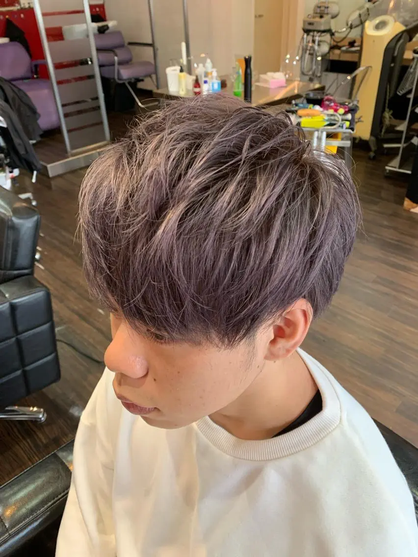 ショート カラー ダブルカラー パープルカラー カット ヘアカラー 西尾 太郎のヘアスタイル