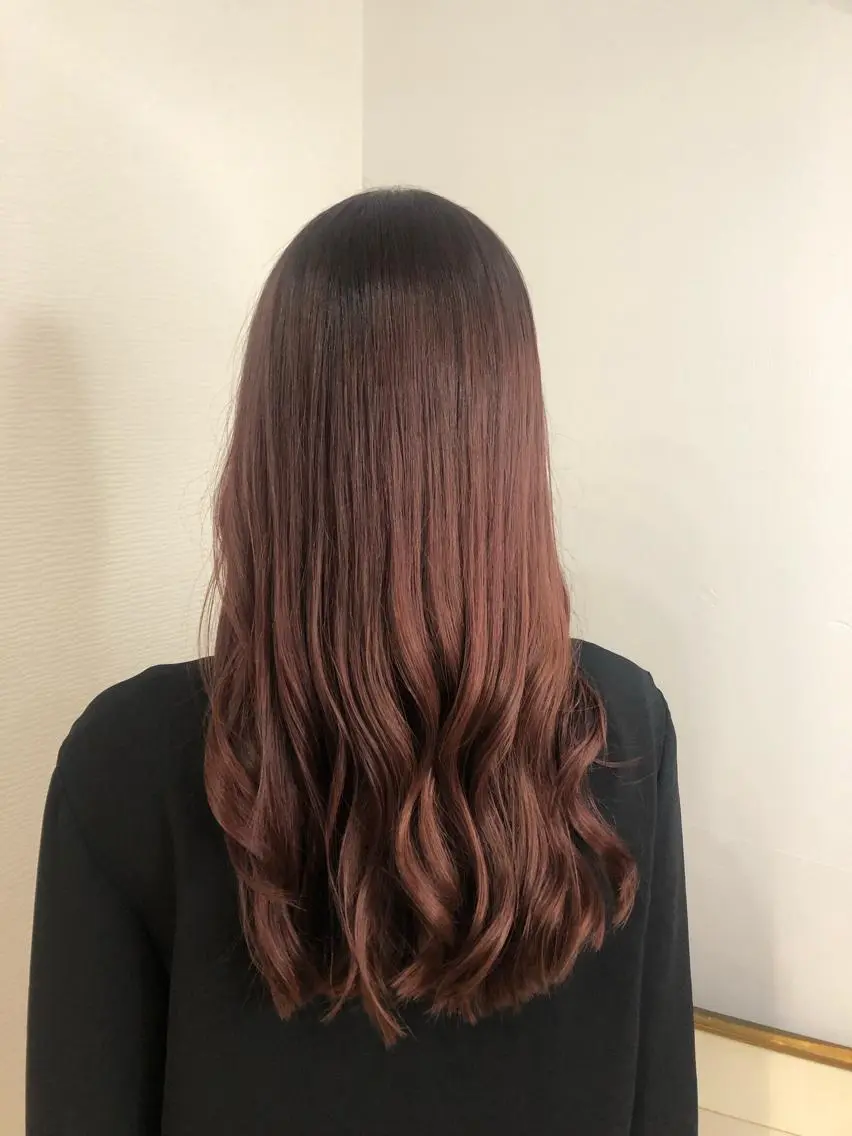 ロング カラー ブリーチ カシス ピンクカラー 🤍中野 レオ🤍のヘアスタイル