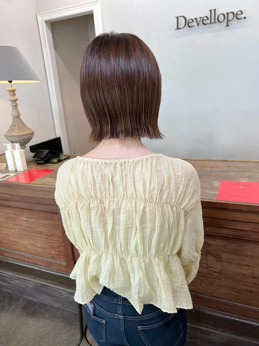 ショート カラー 切りっぱなしボブ ベージュカラー イルミナカラー ボブ カット ヘアカラー 千葉 郁也のヘアスタイル