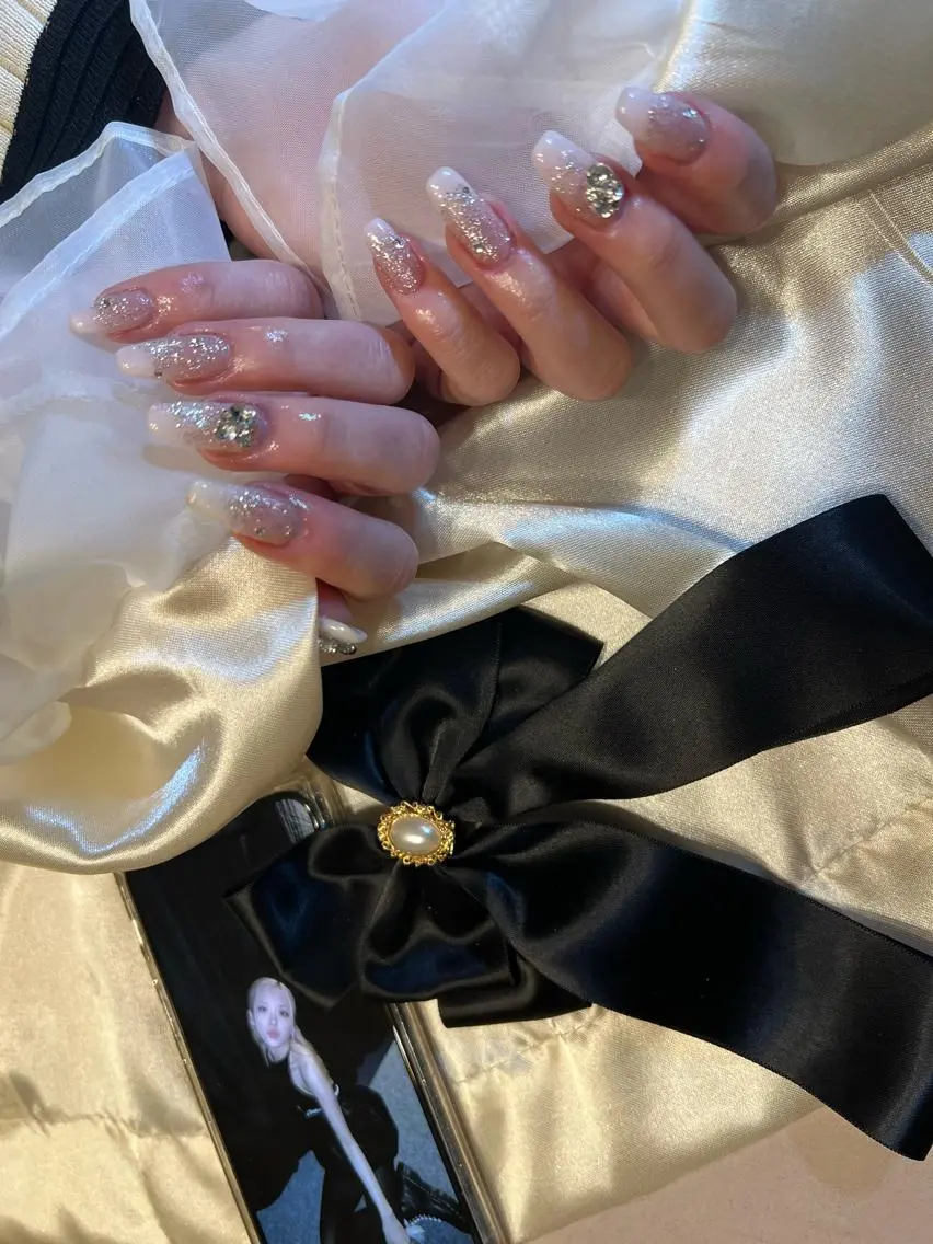 ネイル 🫧Lua.nail 🍒emuのネイルデザイン