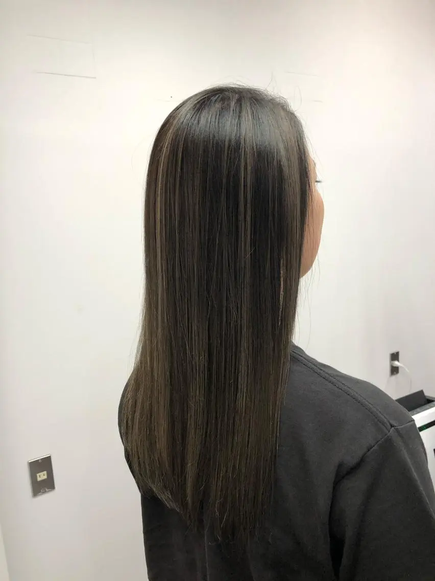 ミディアム カラー ヘアアレンジ ヘアカラー トリートメント 大塚 貴之のヘアスタイル