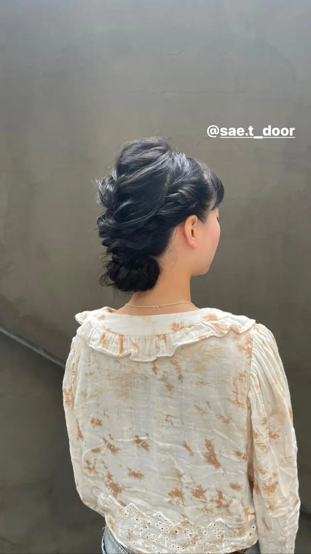 セミロング カラー ヘアアレンジ ヘアセット 高橋 りかのヘアスタイル