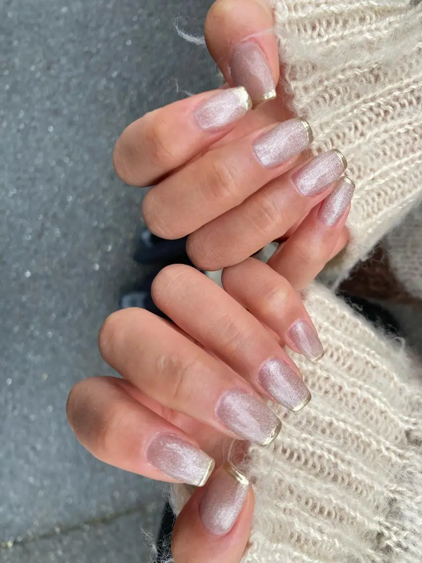 ミディアム ネイル ハンドネイル フットネイル ✴︎ Delightのネイルデザイン