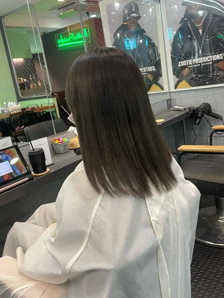 セミロング レイヤーカット ローレイヤー 渋谷/フェード/ 國分 翔のヘアスタイル