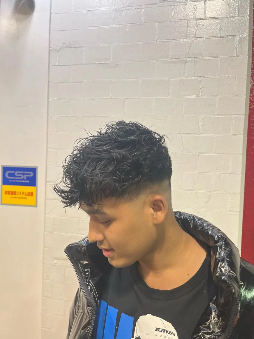 ショート パーマ 中原 滉太のヘアスタイル