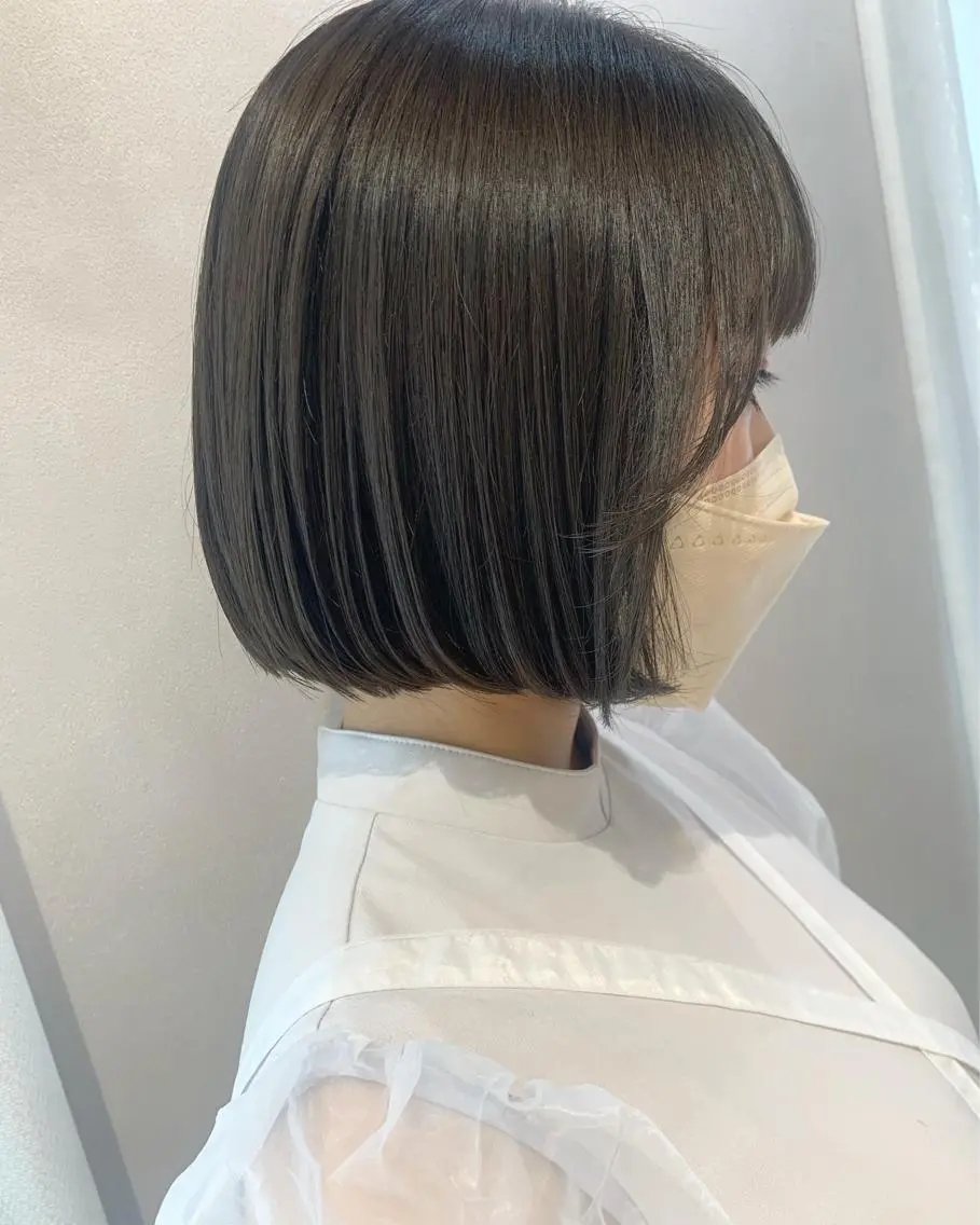 ショート カラー オリーブグレー ボブ 韓国風ヘア hubhair レイヤー/透明感のヘアスタイル