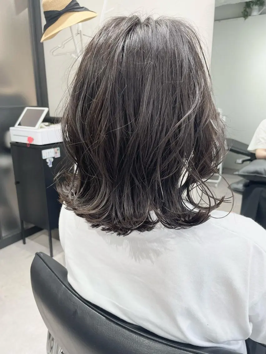 ミディアム カラー ヘアカラー 髪質改善will hairdesignのヘアスタイル