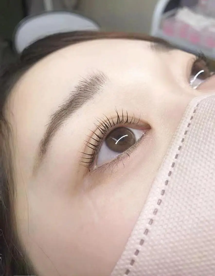マツエク・マツパ パリジェンヌラッシュリフト EILIS& EYEのマツエク・マツパデザイン