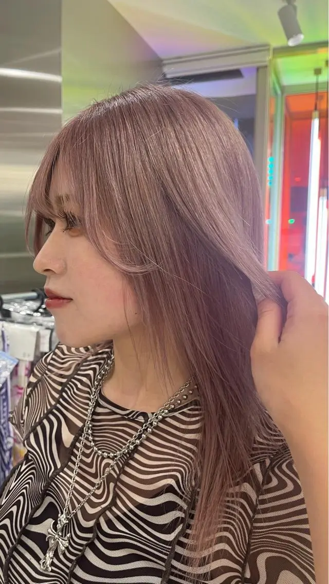セミロング カラー マツエク・マツパ ヘアカラー mai🤍縮毛酸性ス トレート/アイリストのヘアスタイル
