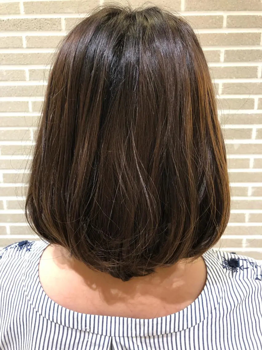 ミディアム カット ヘアカラー トリートメント 山北 咲子のヘアスタイル