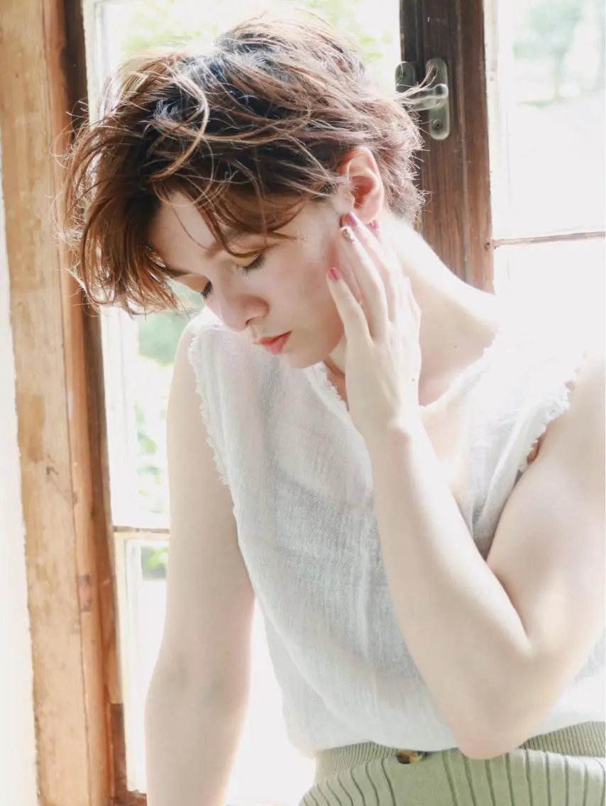 ショート カラー パーマ ボブ ショートヘア カット ヘアカラー アンブレラカラー💫 フェイスフレーミングのヘアスタイル