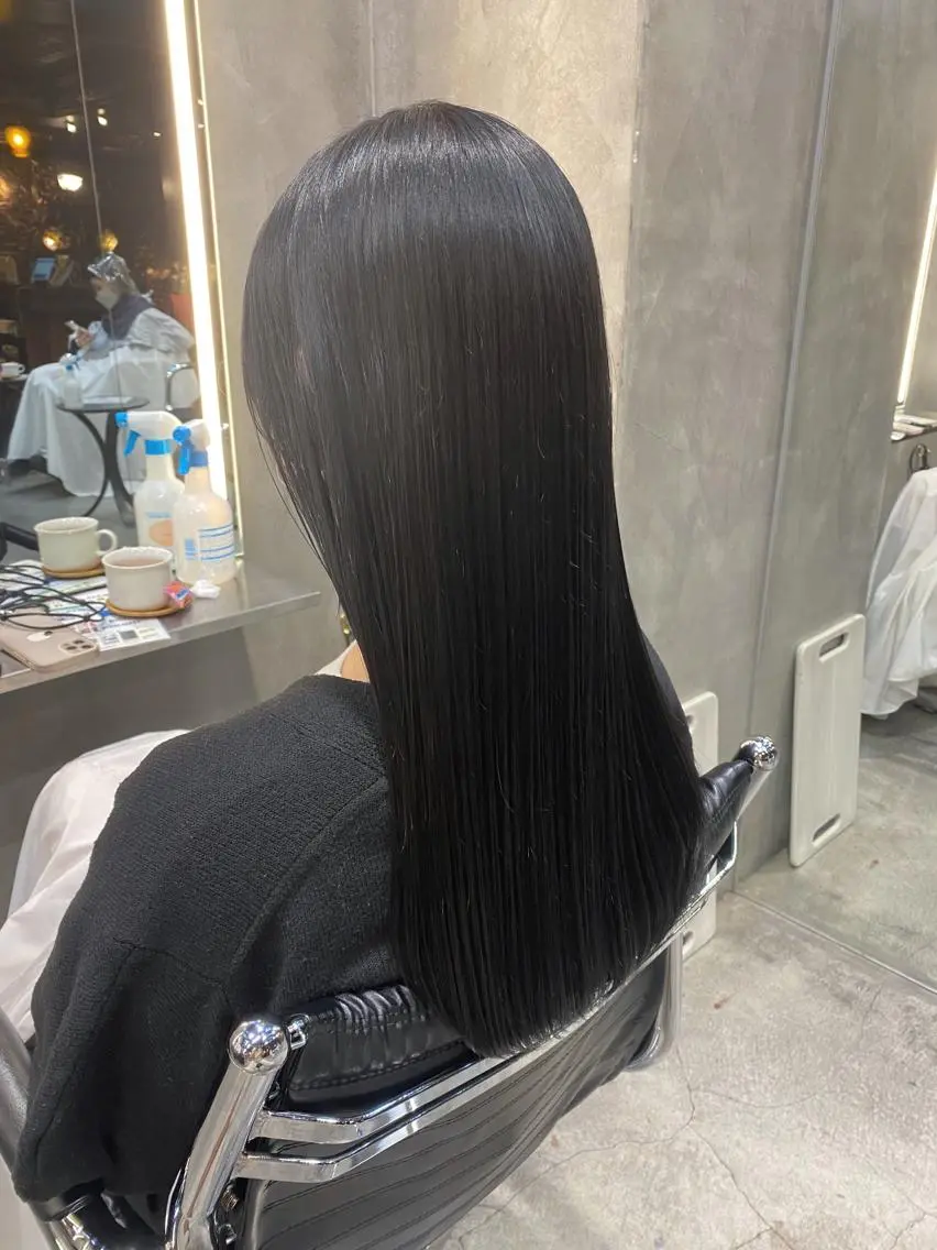 ロング カラー 黒髪 ブルーカラー ブルーブラック 透明感カラー 透明感カラー🌿 グレージュ🐺陽介のヘアスタイル