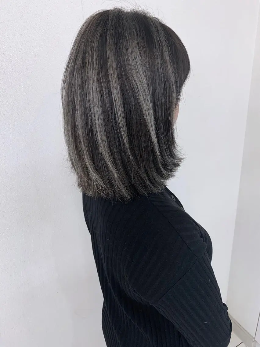 ミディアム 穐田 司樹のヘアスタイル