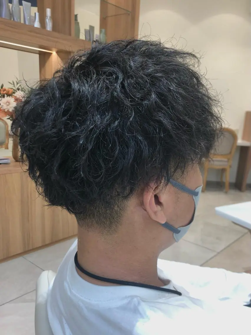 ショート パーマ メンズ 小林 優太　メンズパーマ✨のヘアスタイル
