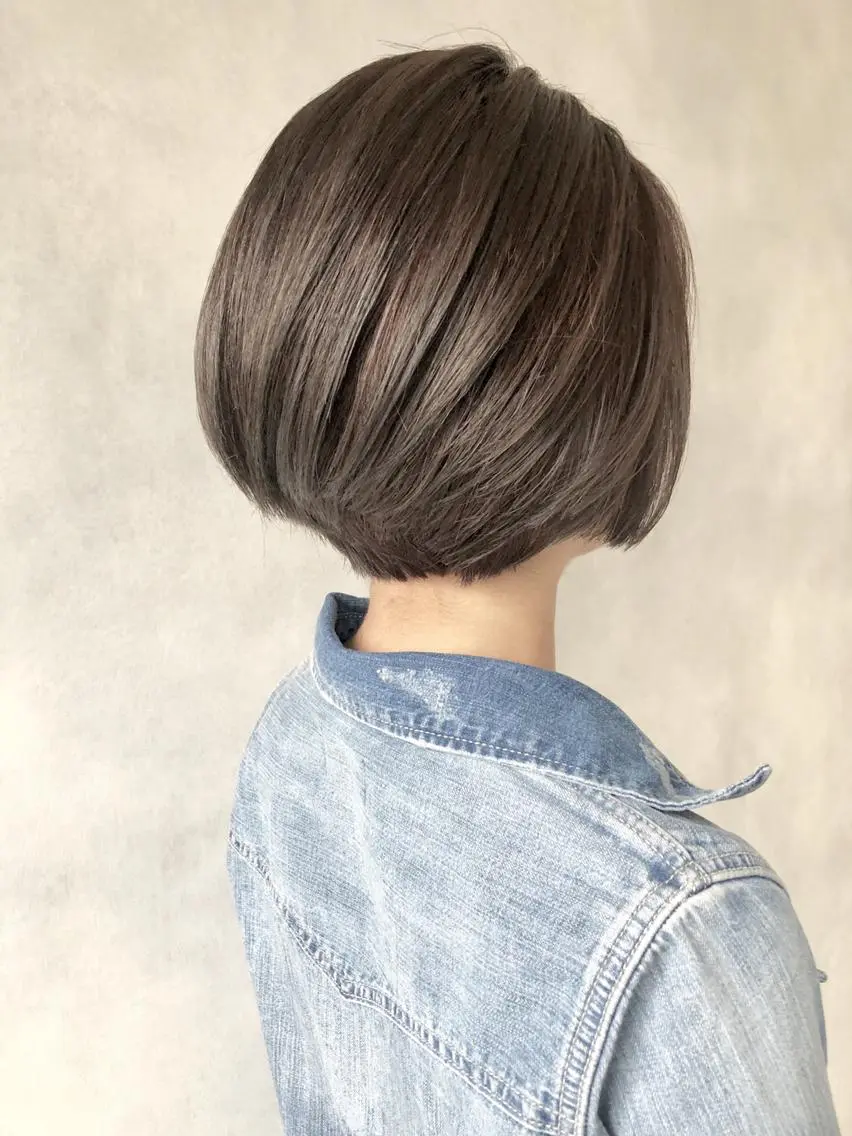 ショート 浅香 美加のヘアスタイル