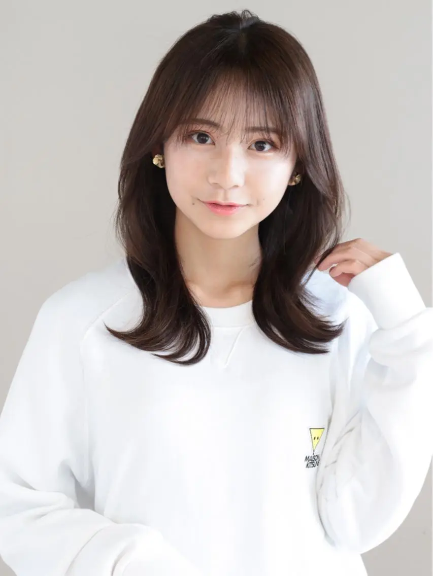 ミディアム カラー パーマ くびれヘア 韓国風ヘア 外ハネヘア AFLOAT TOKYOのヘアスタイル