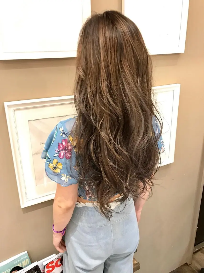 ロング カラー ハイライトカラー ハイライト 神野 雅樹のヘアスタイル