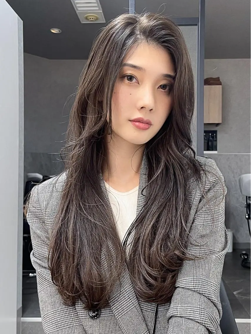 ロング 韓国風レイヤー 犬塚 優介のヘアスタイル